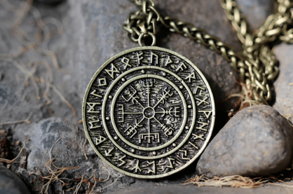 Amulet untuk kekayaan dan semoga berjaya